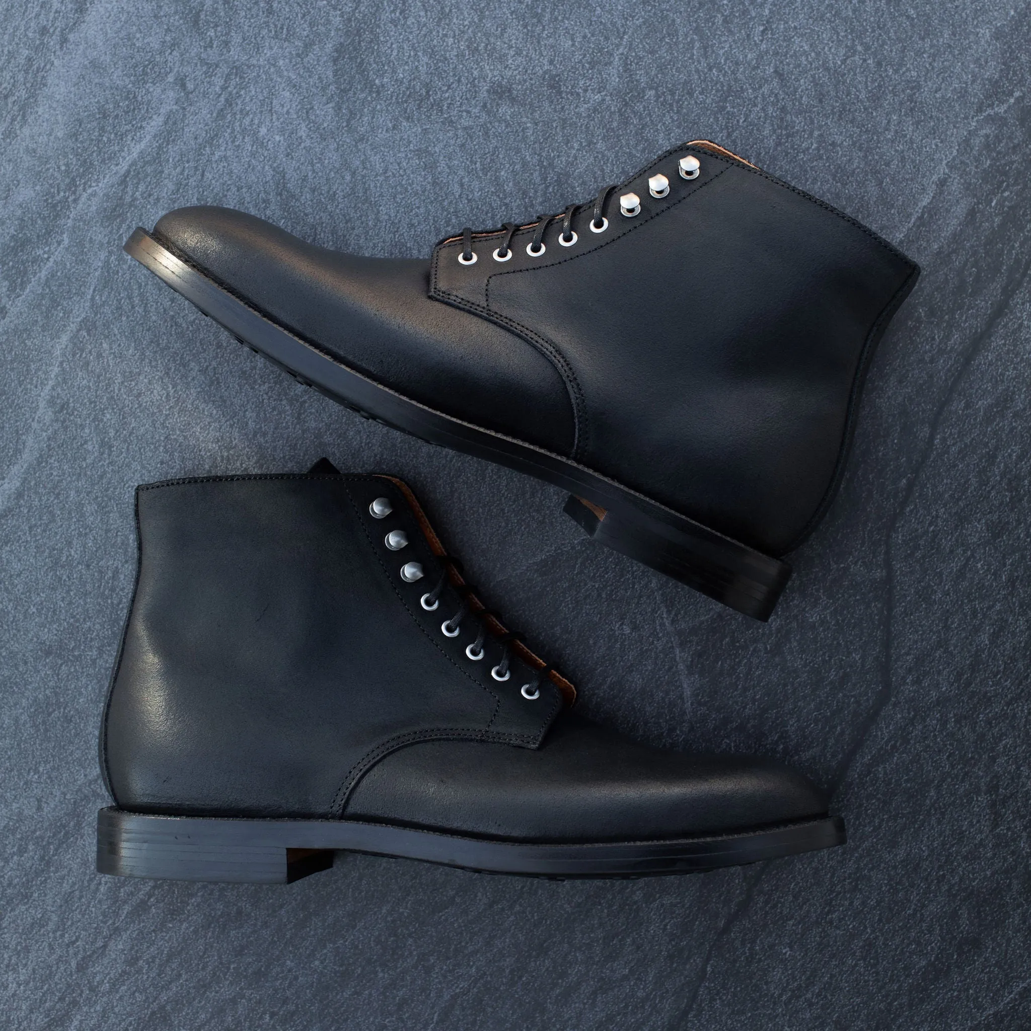 Edward Boot Black Waxed Commander