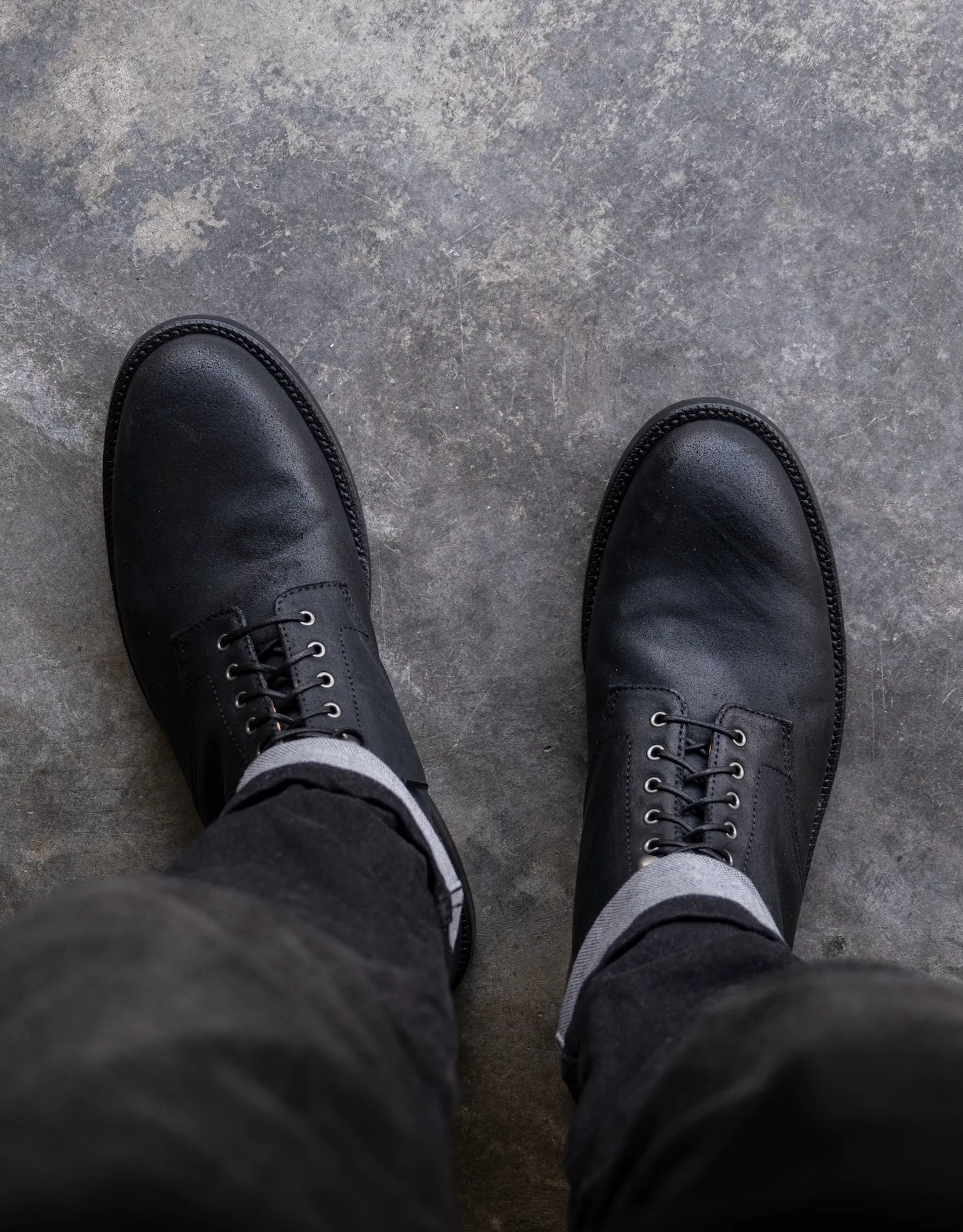 Edward Boot Black Waxed Commander