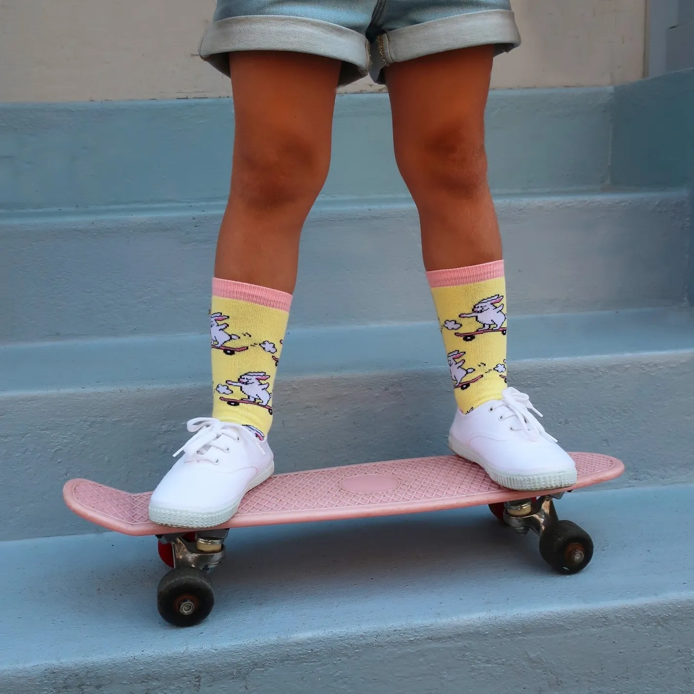 SKATING RABBIT BABY SOCKS